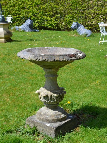 Bath stone planter