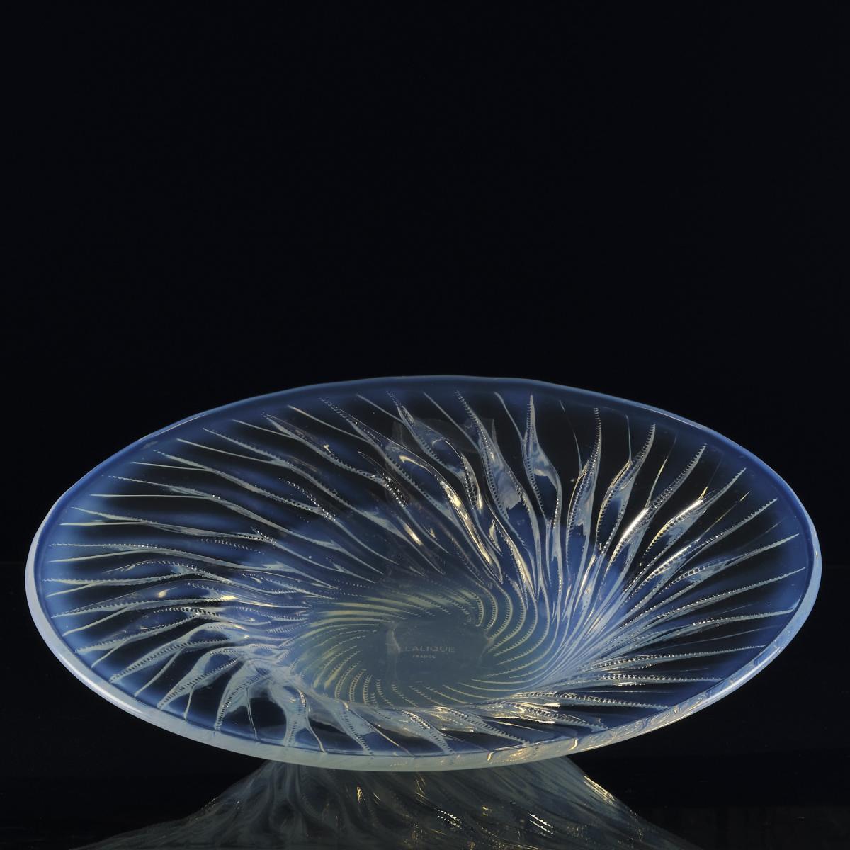 Early 20th Century Art Deco Glass Salver entitled Algues Salver by René Lalique