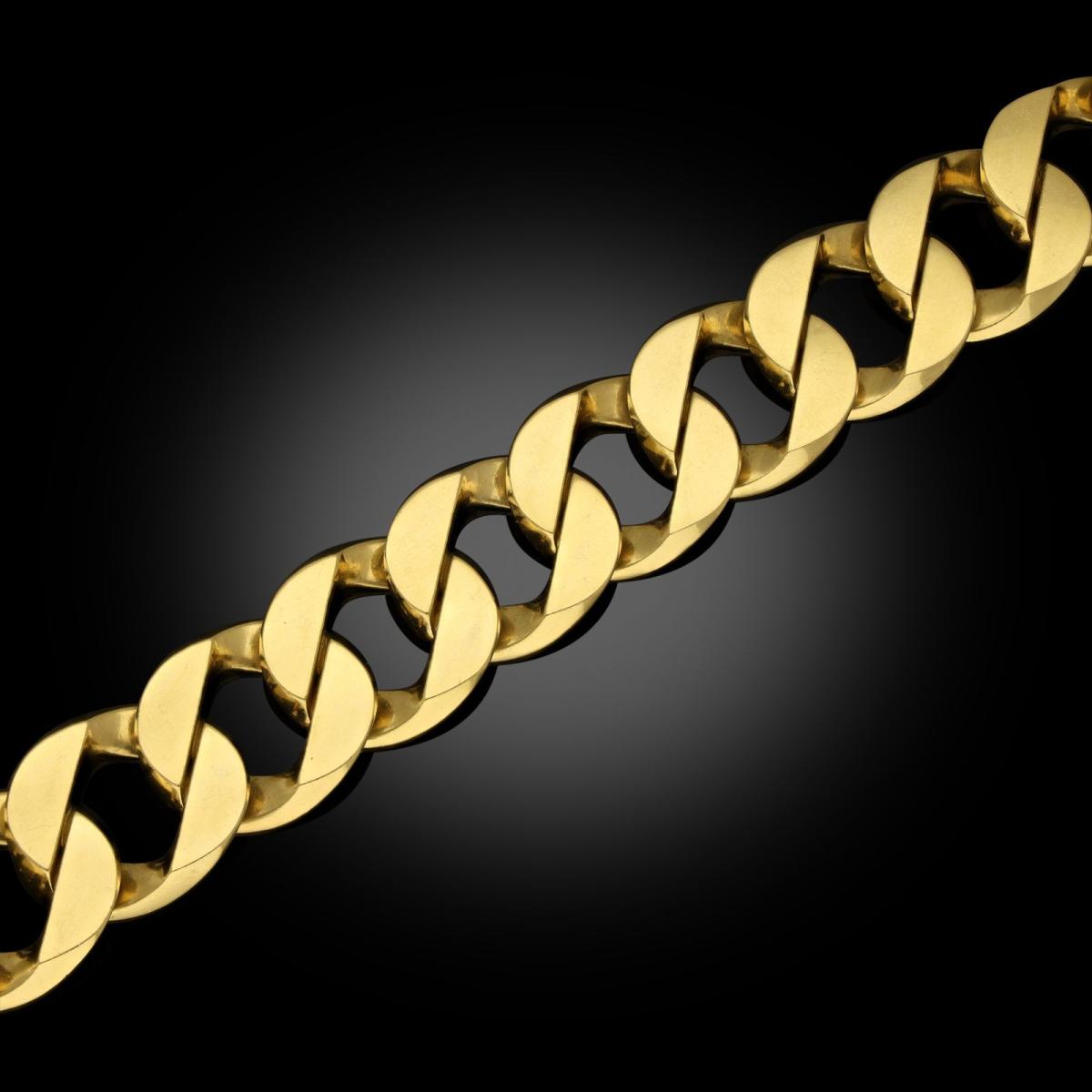 Verdura Classic 18ct Gold Curb Link Necklace Circa 1970s