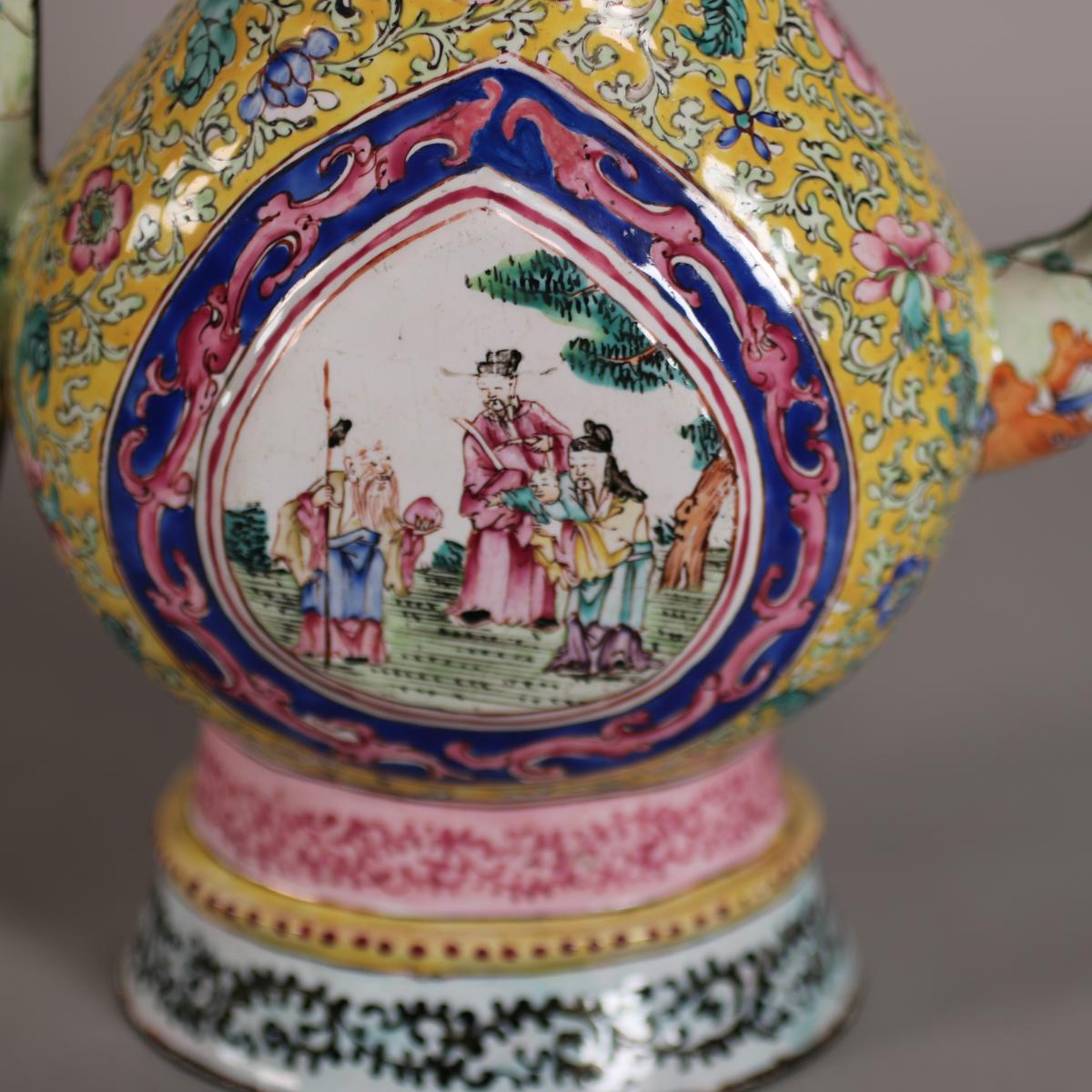 Chinese Canton enamel ewer, late 18th century