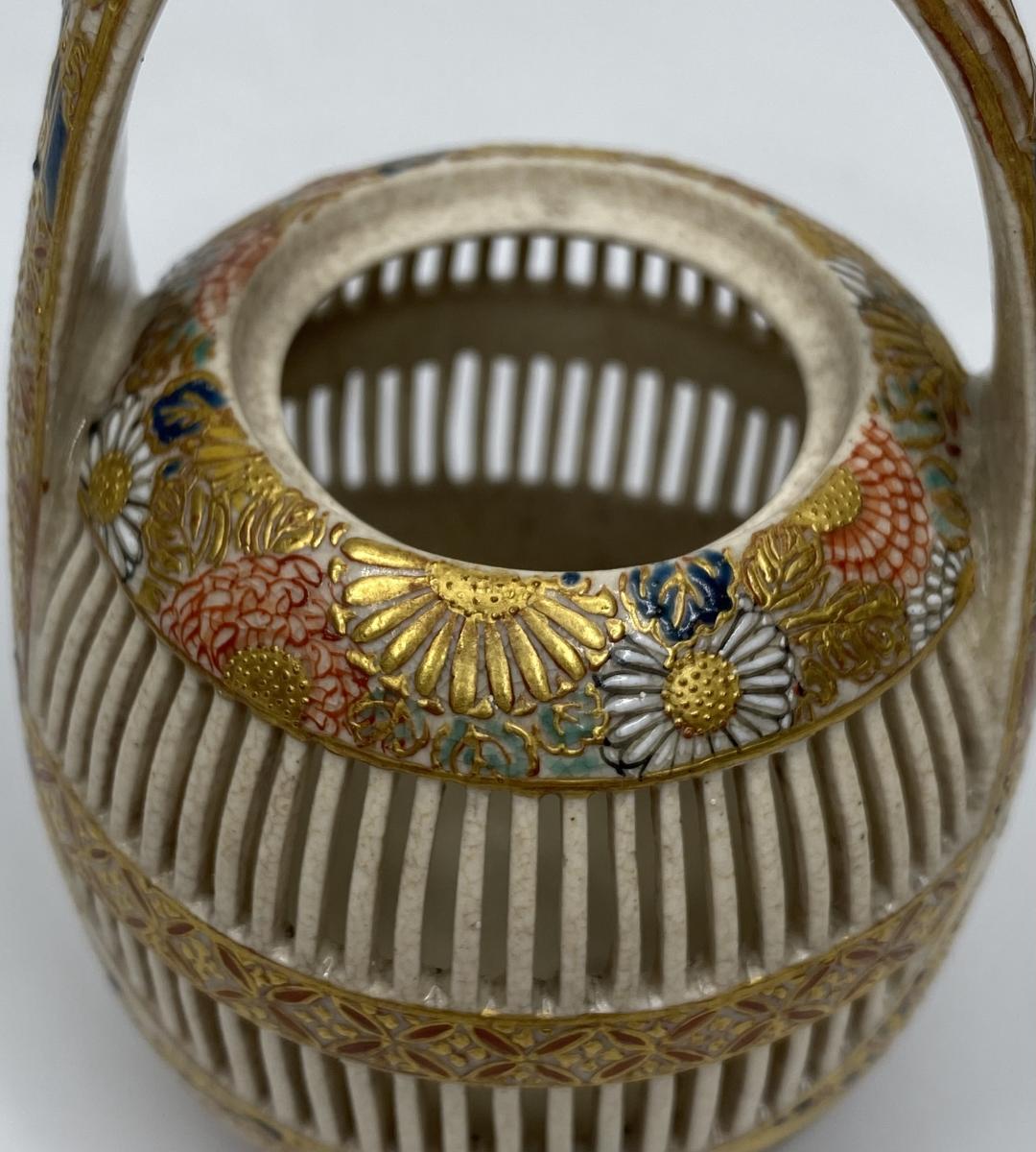 Imperial Satsuma pottery cricket cage, Japan, circa 1880, Meiji Period