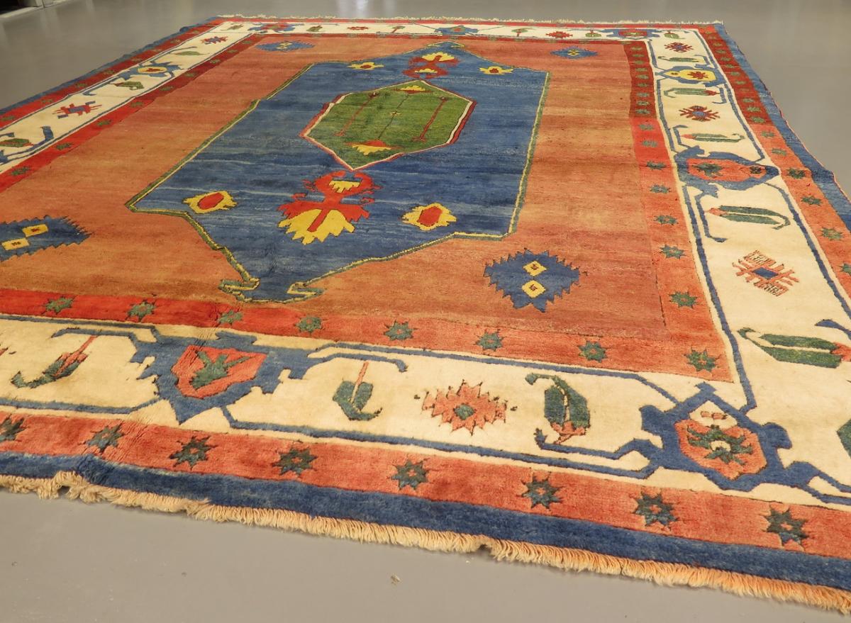 Anatolian Carpet of Serapi Design