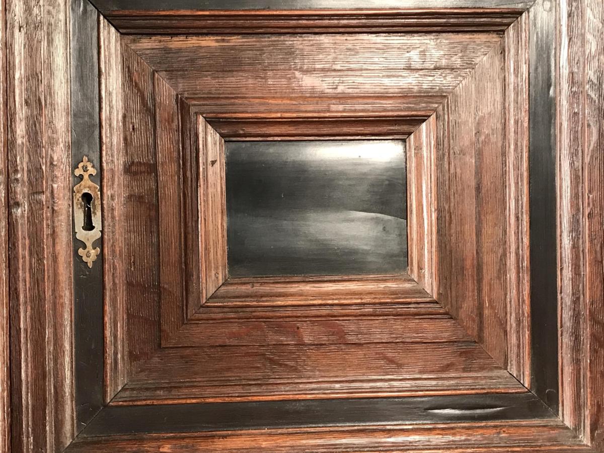 Large Carved Oak and Ebony Statue Cabinet, circa 1620