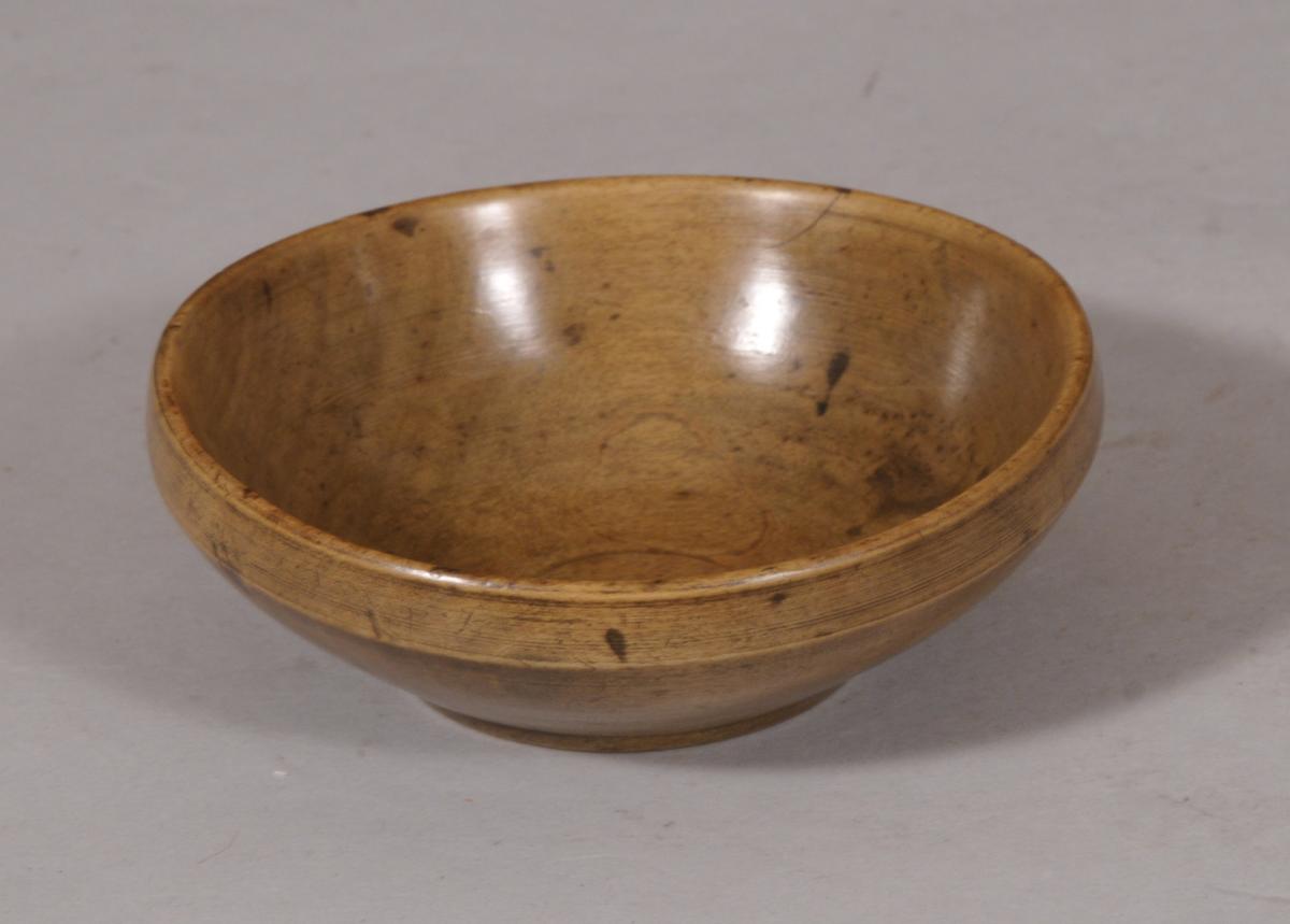 S/5716 Antique Treen Early 19th Century Sycamore Child's Cawl Bowl
