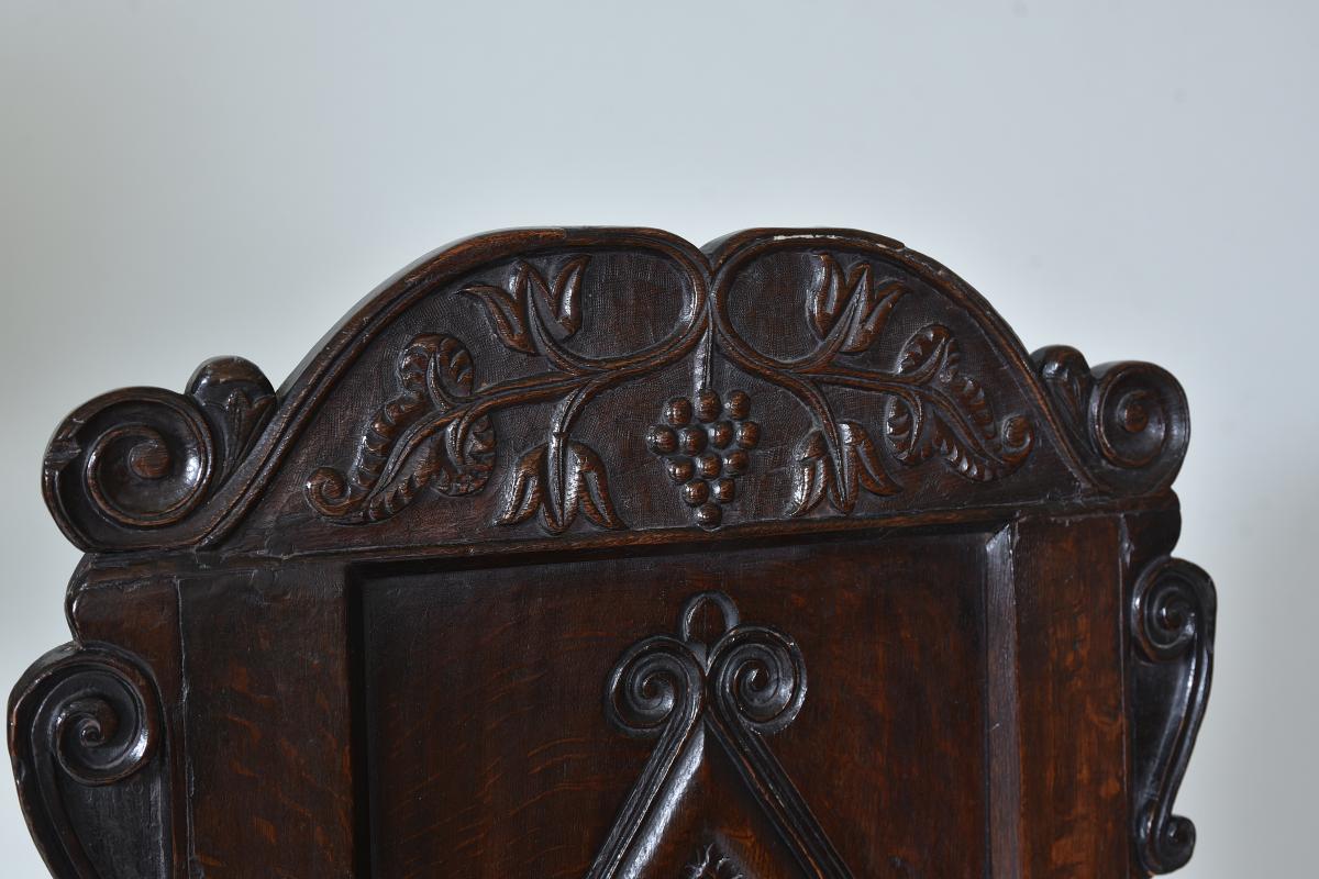 17th century Oak Armchair