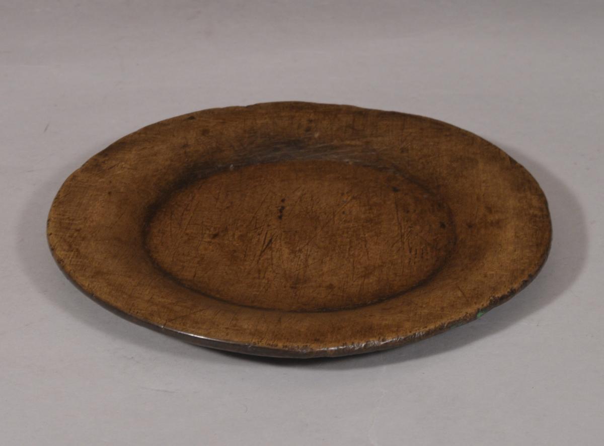 S/5715 Antique Treen 18th Century Welsh Sycamore Platter