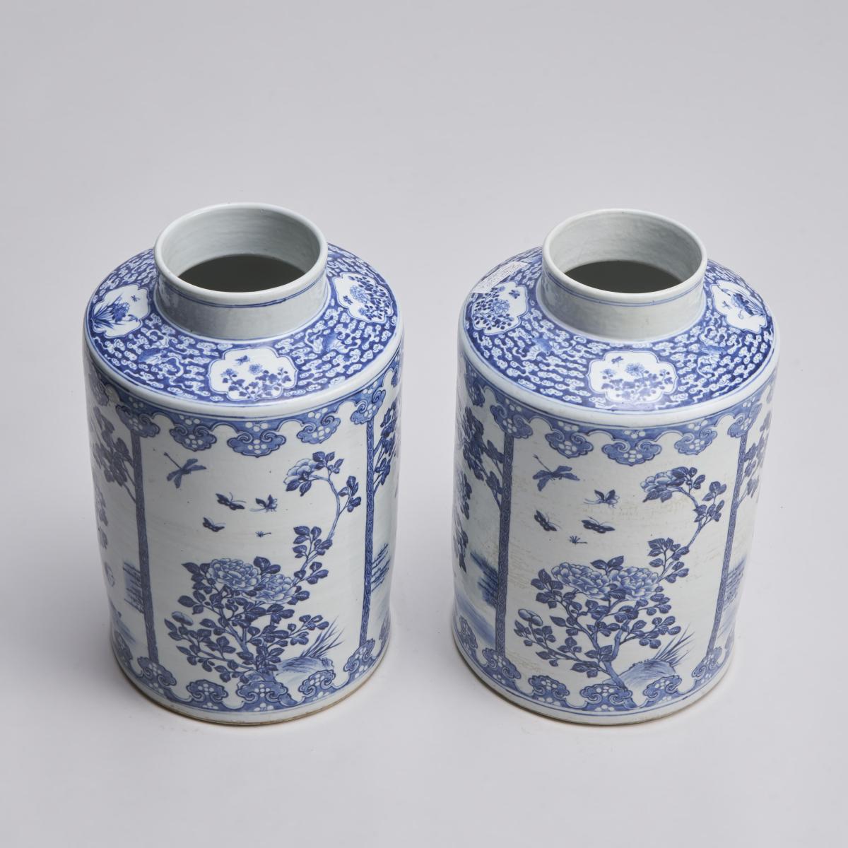 19th Century blue and white circular jars (Circa 1870)