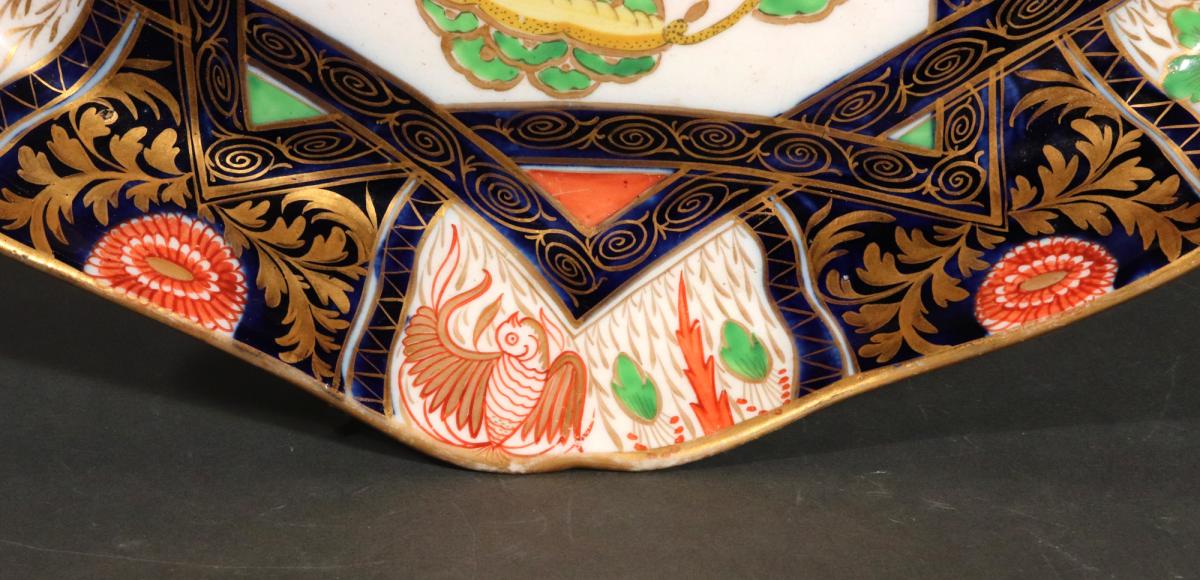 Coalport Porcelain Chinoiserie Dish with Yellow Dragon Circa 1805-10