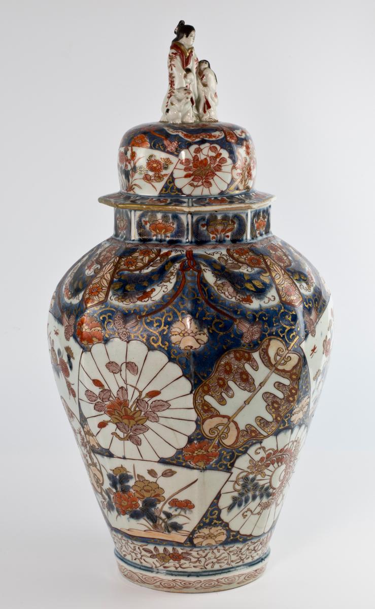 Large 17th Century Japanese Arita Vase - Genroku Period