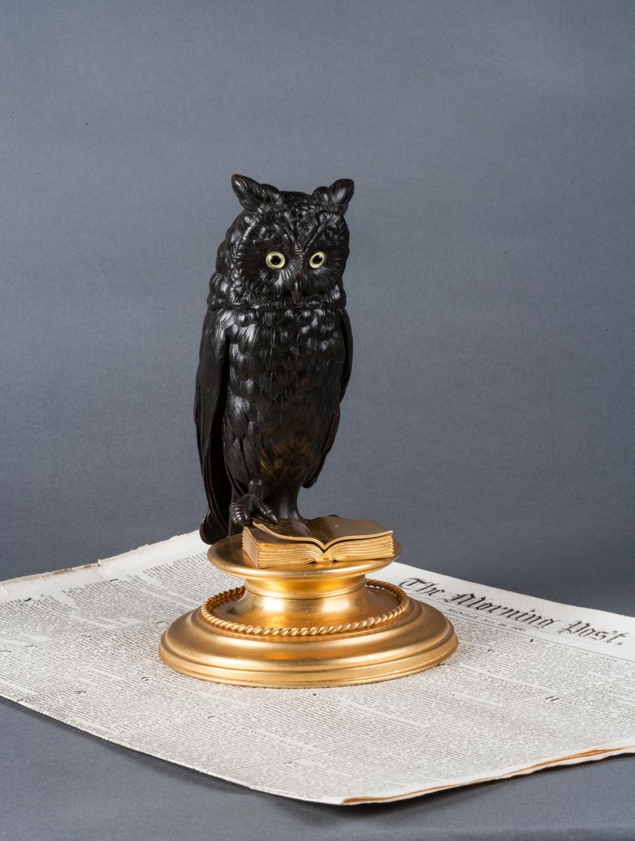 Wise Owl Desk Piece