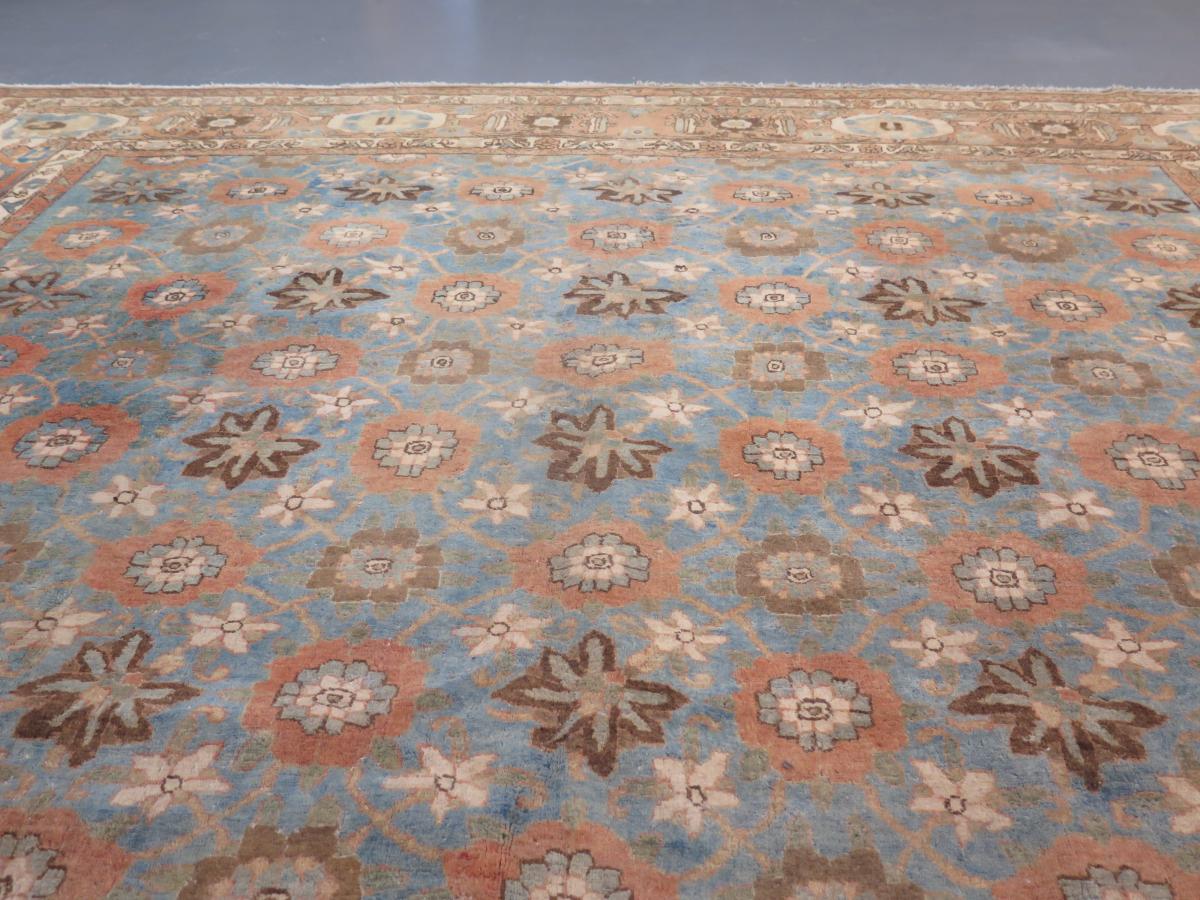 Elegant circa 1920 Veramin Carpet