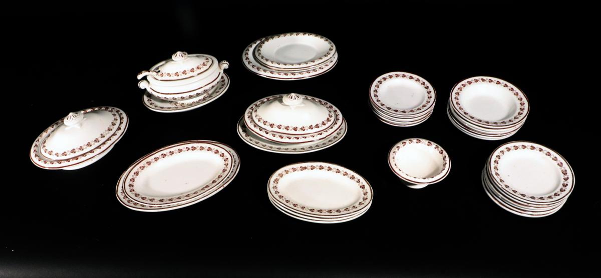 Copeland Pottery Miniature Child's Dinner Set, 1847-90