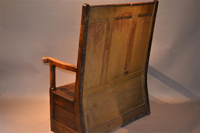 Small George III Box Seat Settle