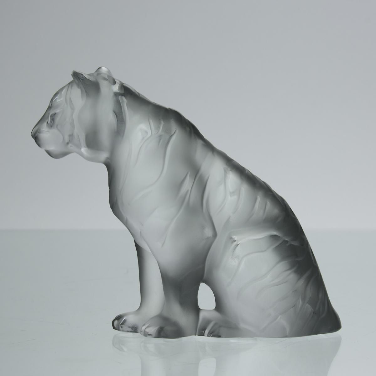 Contemporary 21st Century Sculpture entitled "Tigre Assis" by Lalique Glass
