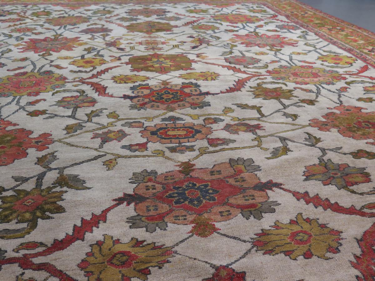 Striking circa 1890s Ziegler Sultanabad Carpet