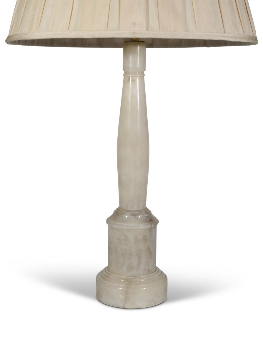 Onyx Column Lamp