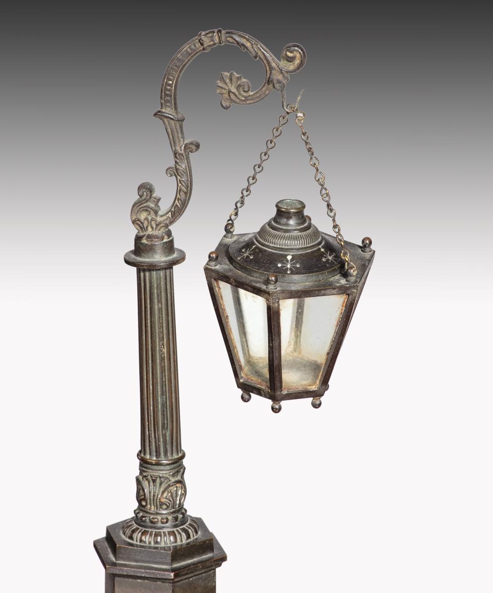 William IV bronze desk lamp