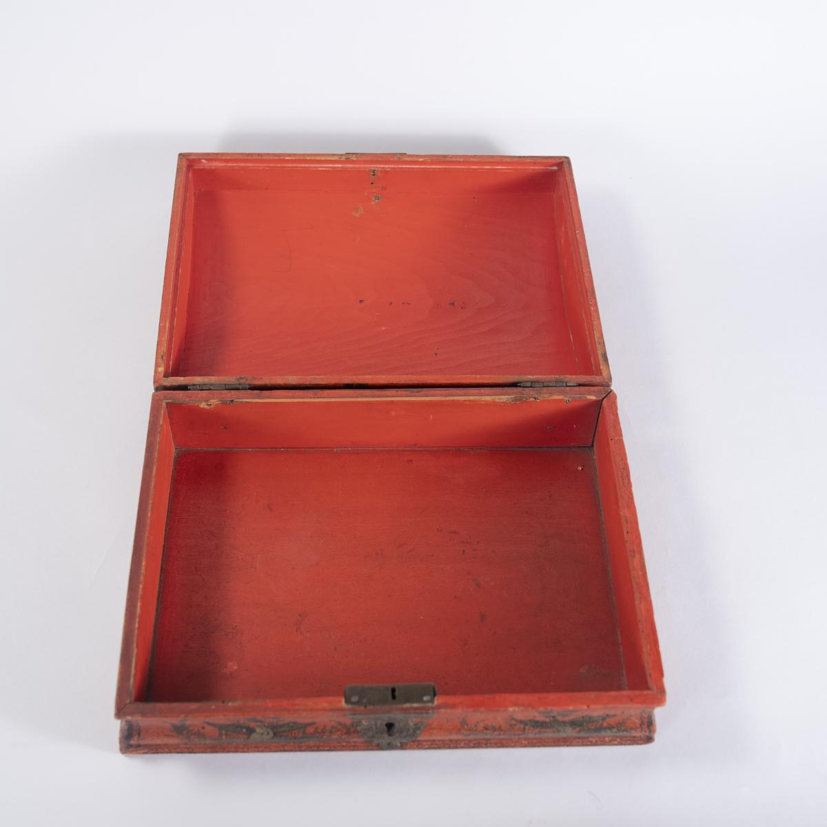 An early 18 century red lacquered bath box circa 1720 to 1750
