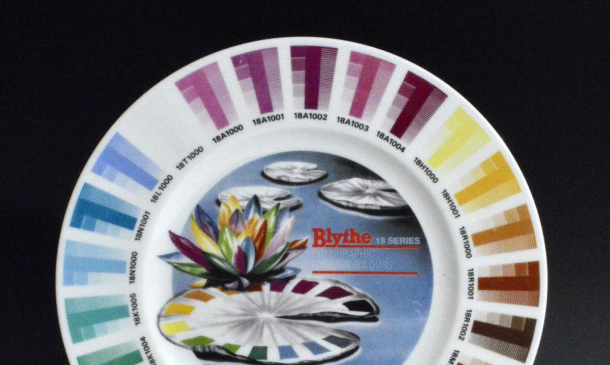 Blythe Artist Colour Sample Plate