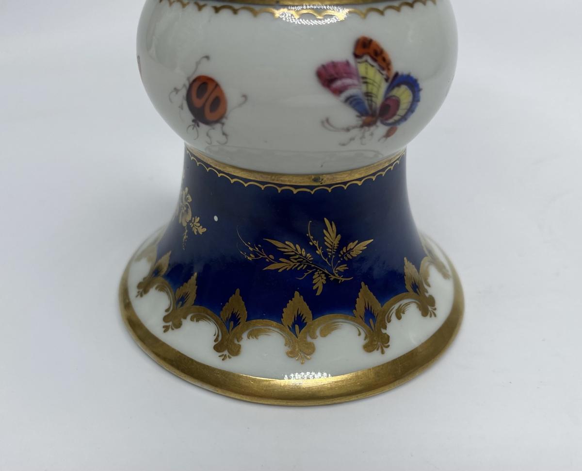 Worcester porcelain vase, Fancy Birds, circa 1770