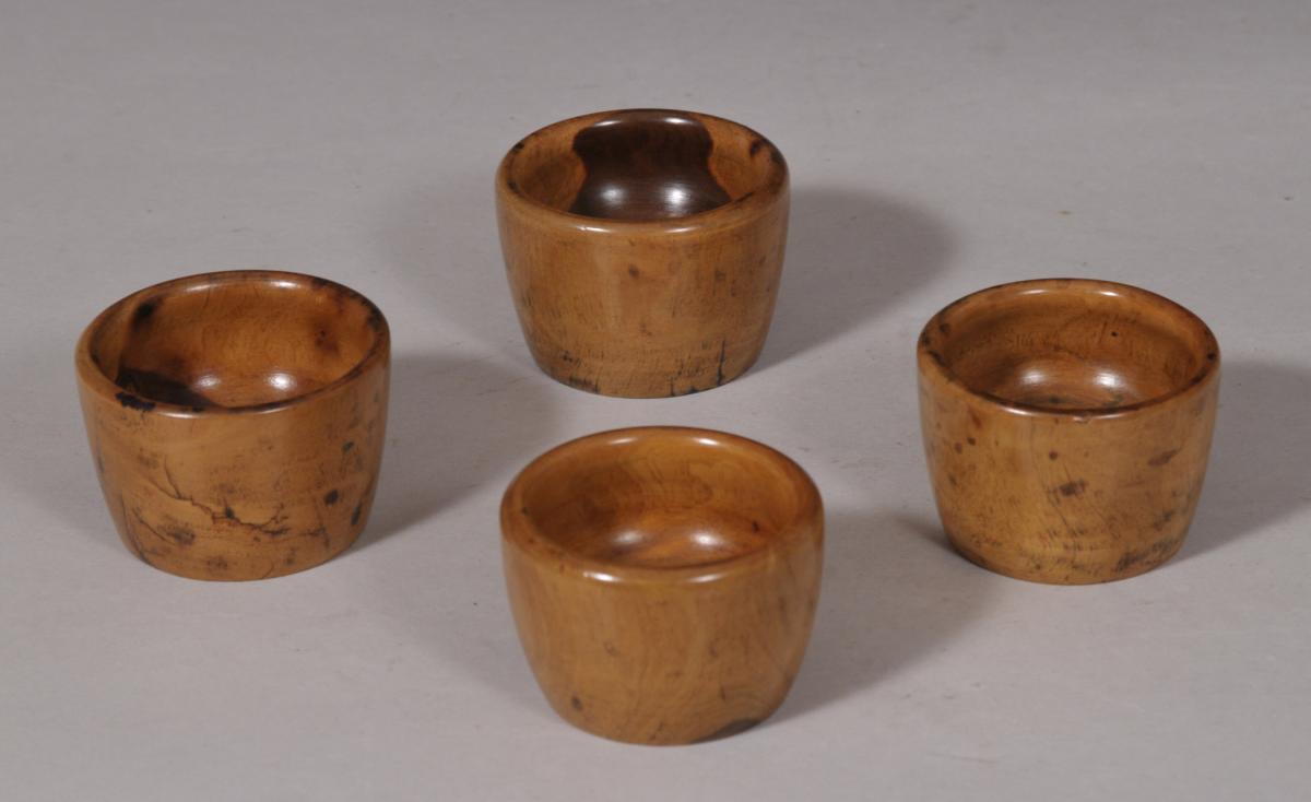 S/5854 Antique Treen 19th Century Set of Four Small Lignum Vitae Wool Bowls