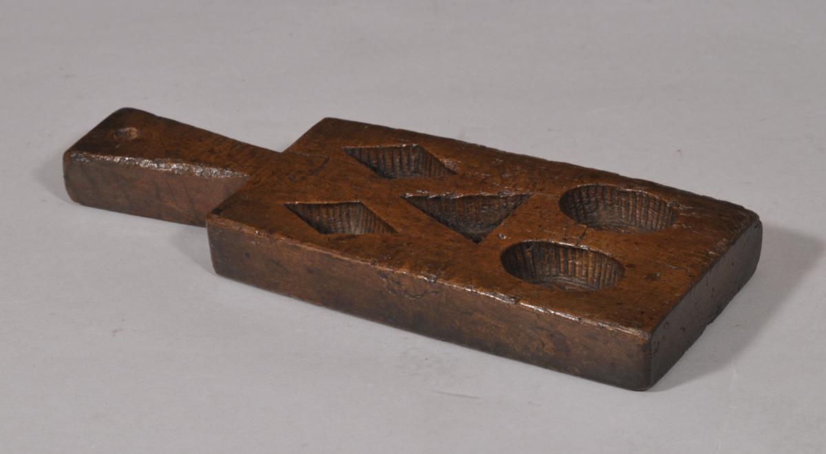 S/5885 Antique Treen 19th Century Fruitwood Chocolate Mould