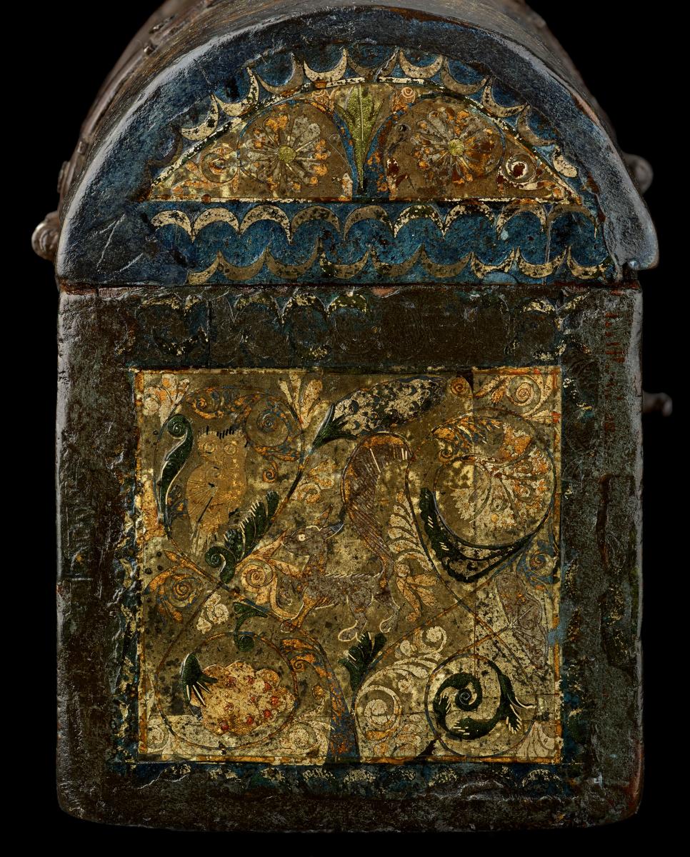 Barniz de Pasto Domed Box of Small Proportions. Colombia, 17th Century