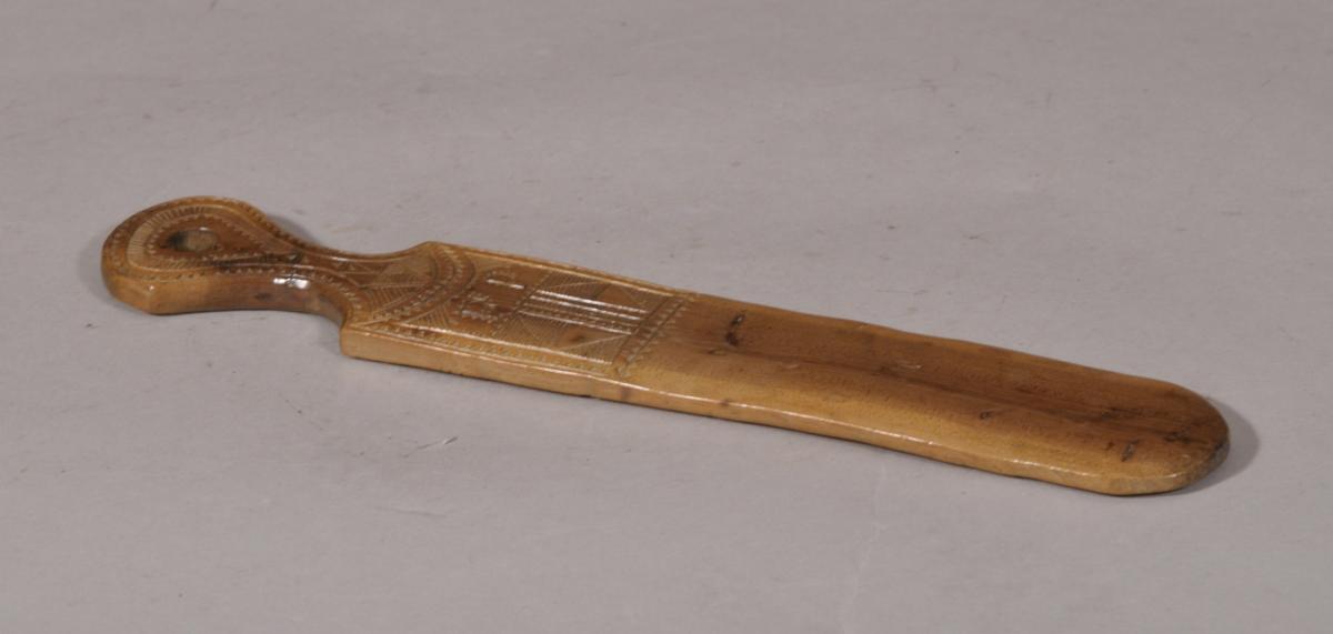 S/5881 Antique Treen Early 19th Century Carved Fruitwood Butter Spatula