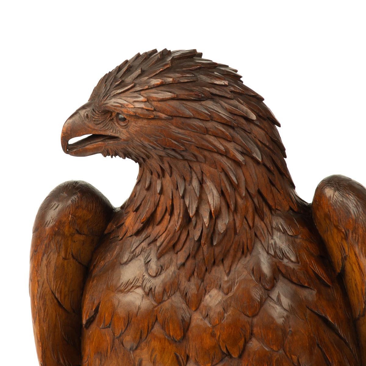 Black Forest linden wooden carving of an eagle