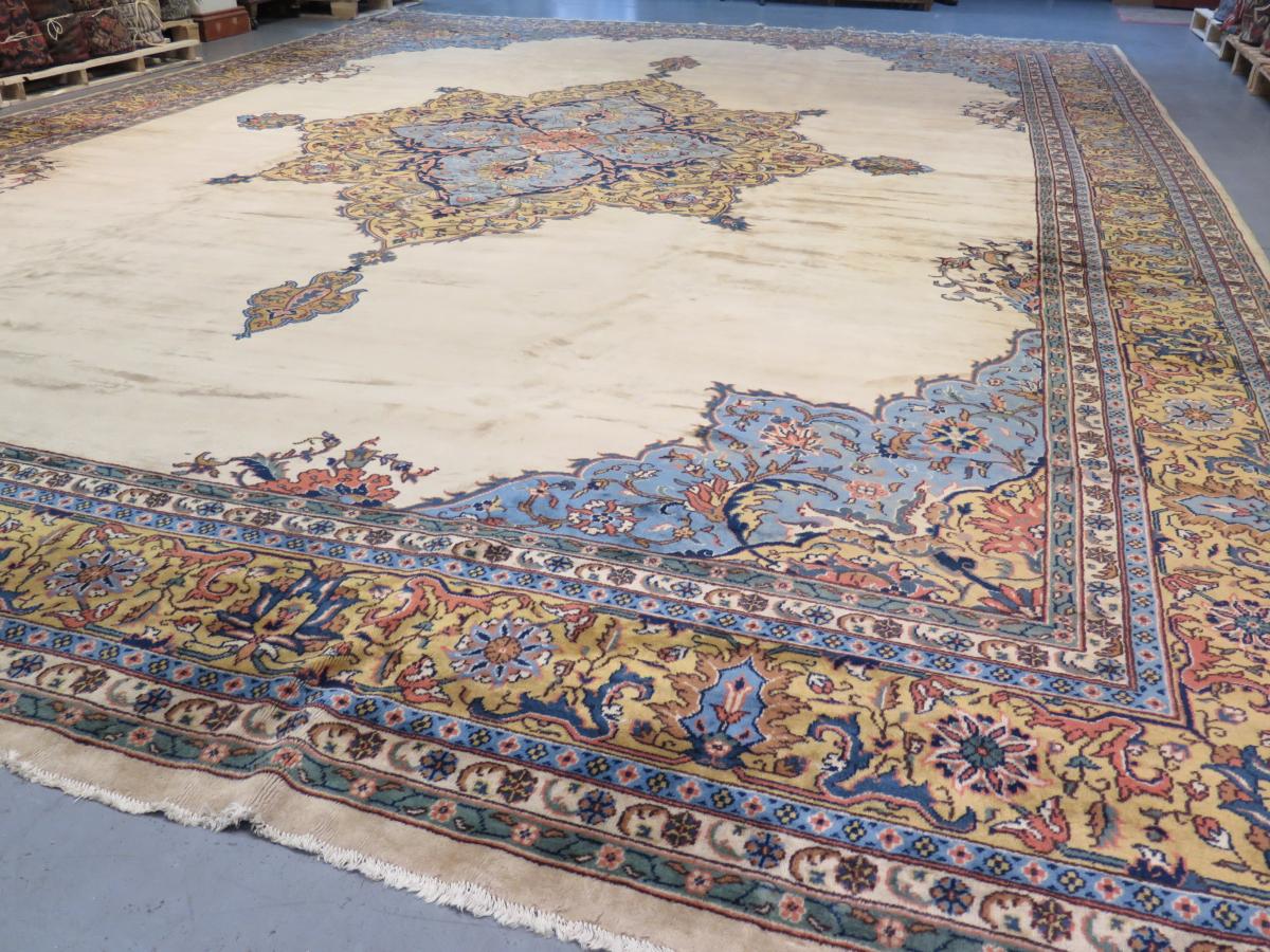 Early 20th Century Anatolian Carpet