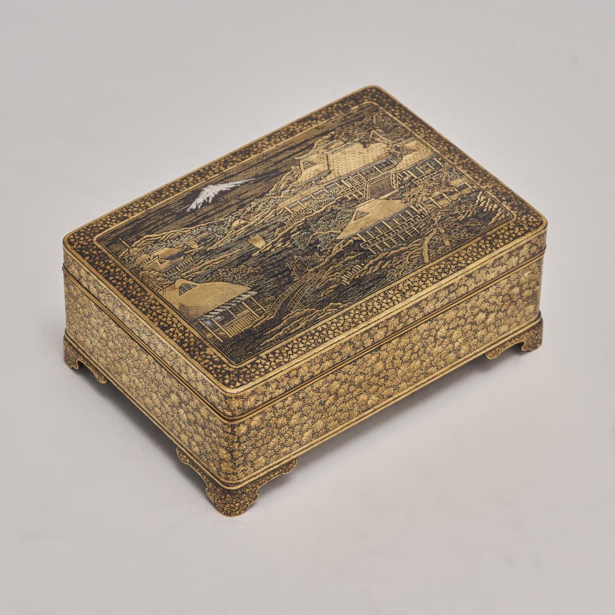 late 19th Century Japanese Iron and gold inlaid decorative box by Komai (Circa 1880)