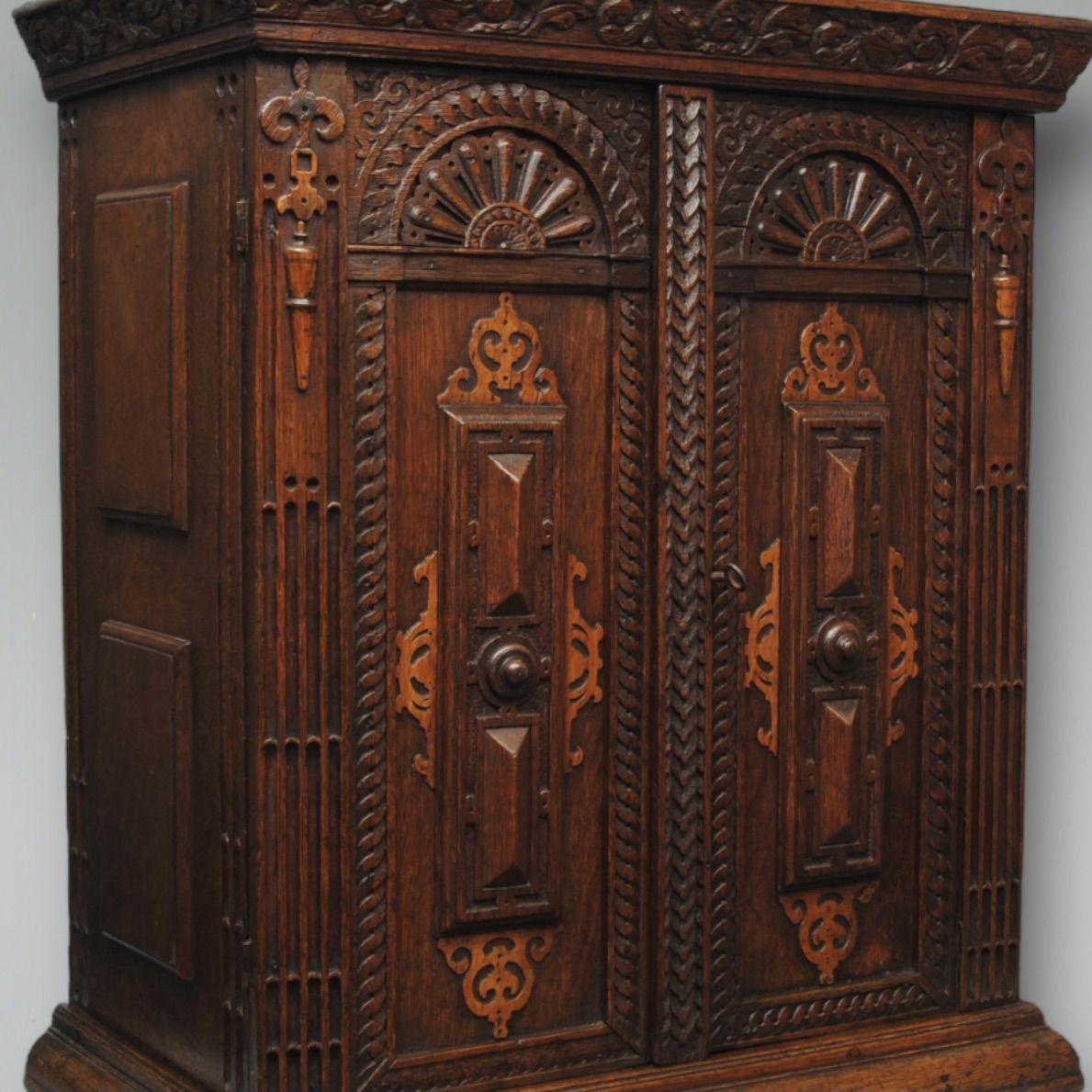 Early 18th Century Continental Oak Cabinet