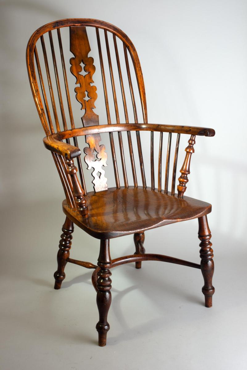 Handsome Large Scale High Back Windsor  With Decorative Baluster Splatm, Saddled Seat and Boldly Turned Legs Richly Patinated Yew, Elm and Indigenous Timbers  English, Midlands, c.1860
