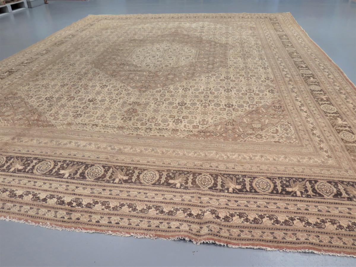 Early Hadji Jalili Tabriz Carpet, circa 1890
