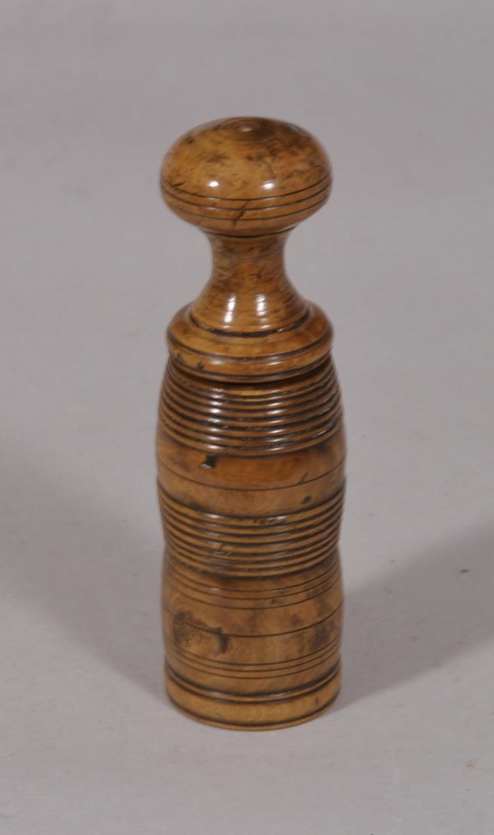 S/5905 Antique Treen 18th Century Small Apple Wood Nutmeg or Spice Grater