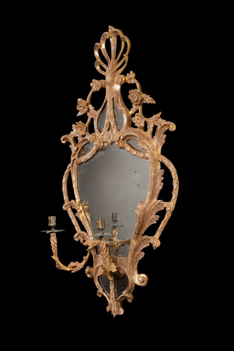 Georgian carved giltwood girandole mirrors