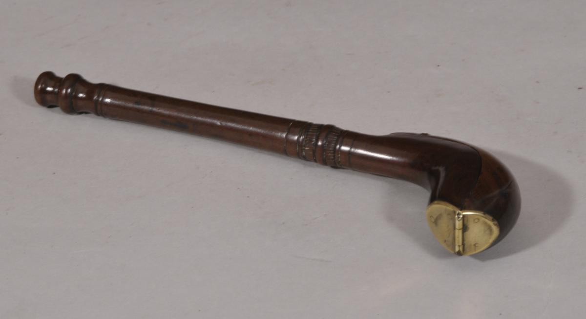 S/5922 Antique Treen 18th Century Cherry Wood Pipe Case with Original Pipe