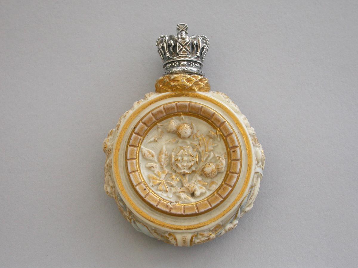Royal Worcester Queen Victoria Golden Jubilee Scent Bottle