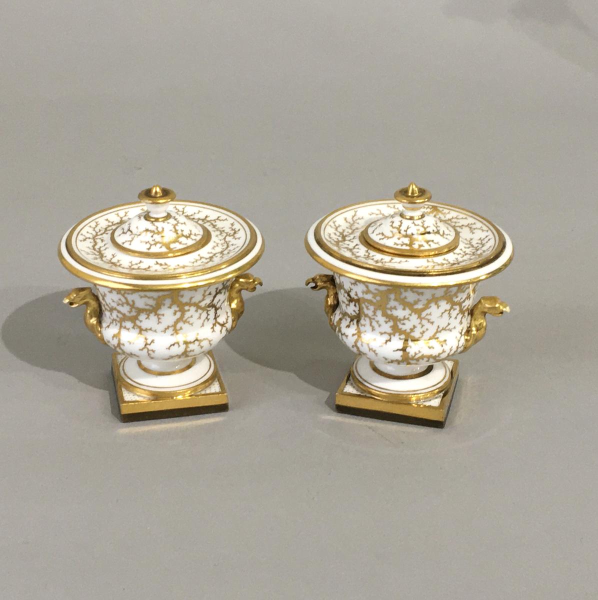 A Fine Pair of Flight Barr & Barr Worcester Porcelain Miniature Vases / Inkwells & Covers, Circa 1820.