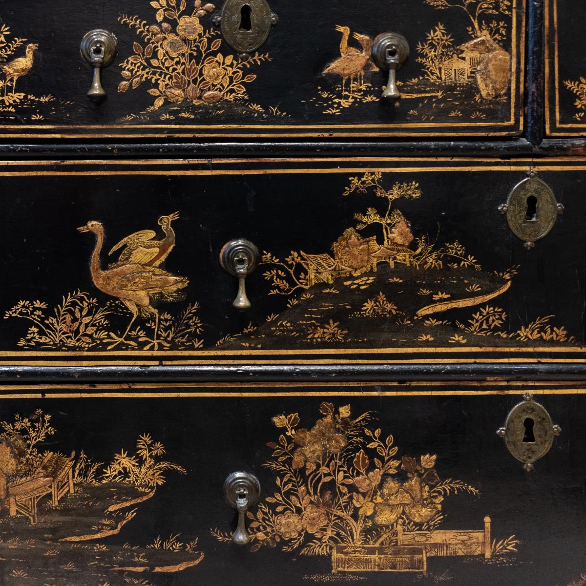 A good William & Mary / Queen Anne black japanned chest of drawers, circa 1695-1710