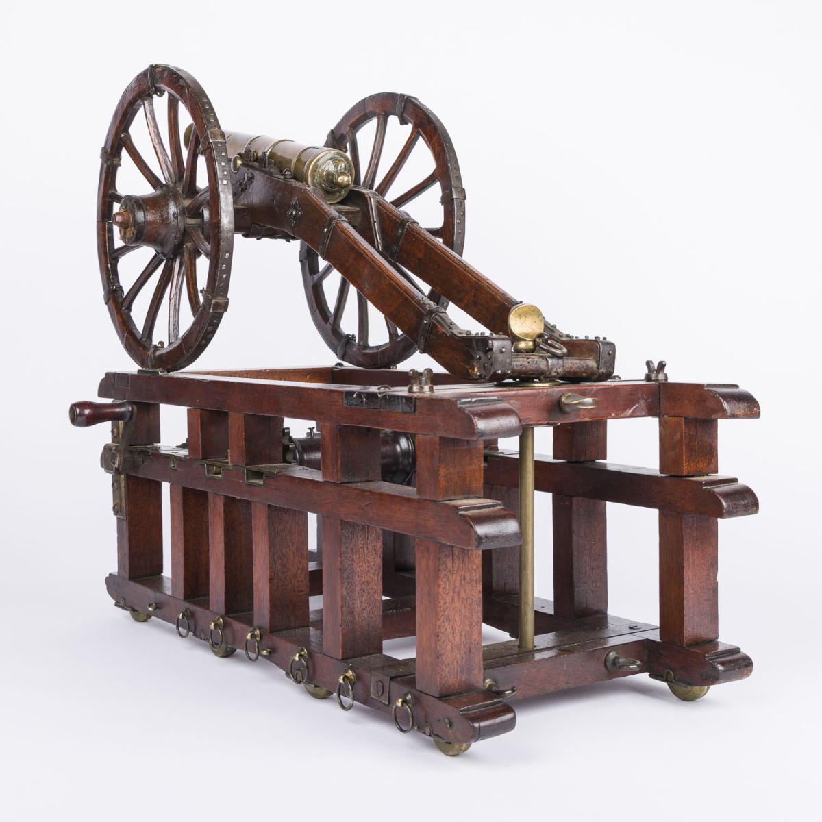 Model of a 12 pounder French cannon mounted geared battery