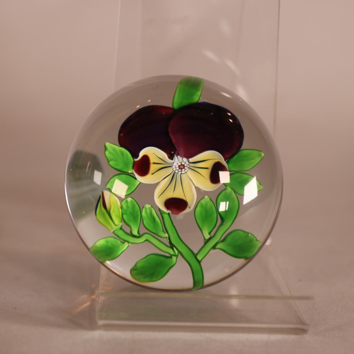 19th century Baccarat pansy paperweight