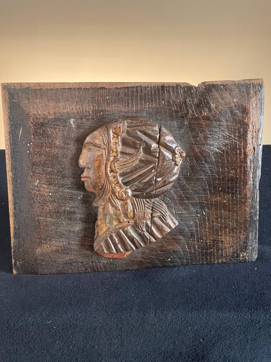 Early 16th Century English oak panel with applied carved head of a Tudor lady