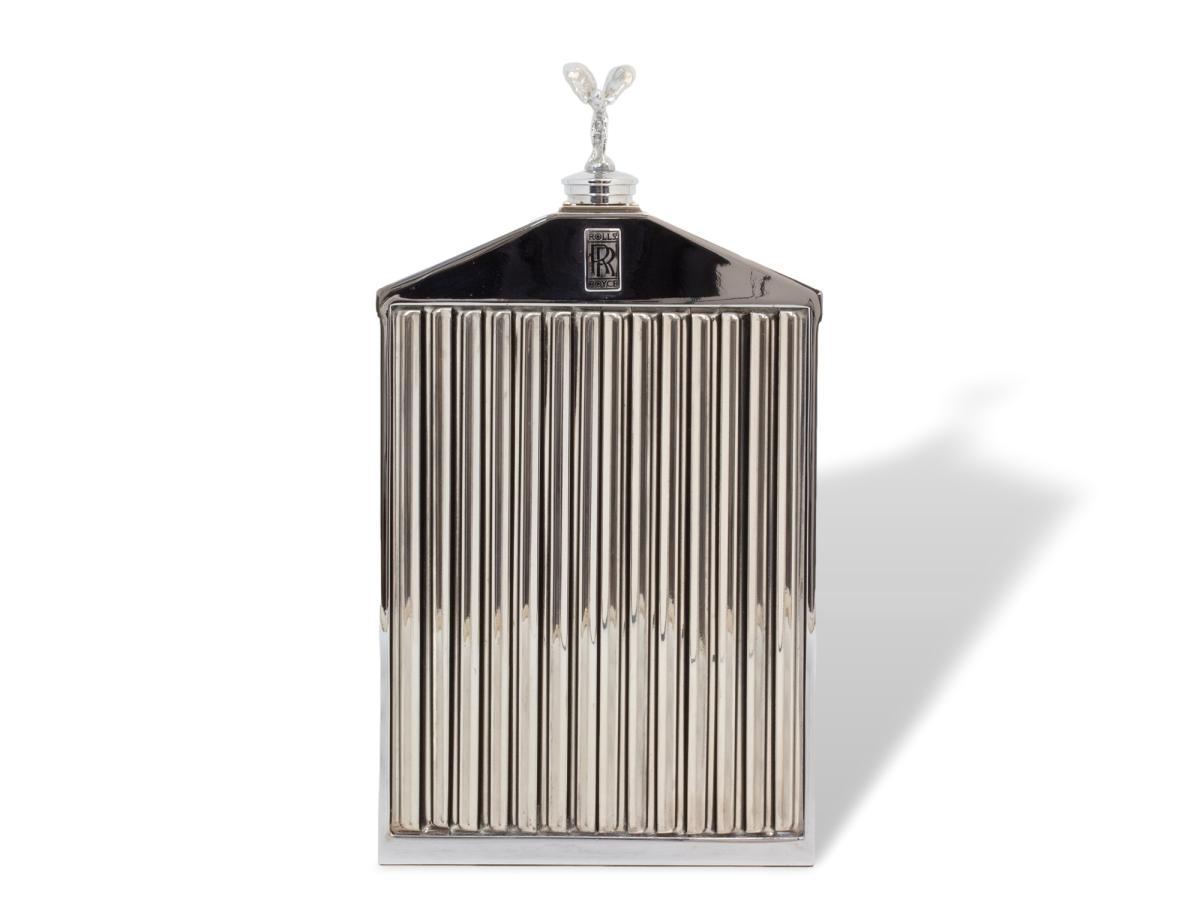 Front of the Rolls Royce radiator decanter