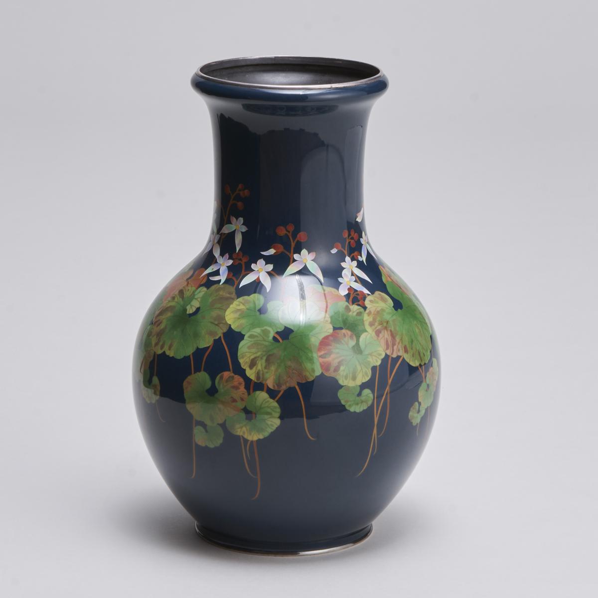 Japanese Cloisonne enamel vase by Ando (Circa 1880)