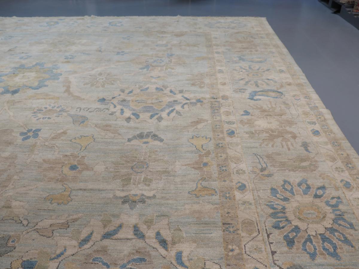 Contemporary Ziegler Sultanabad Carpet