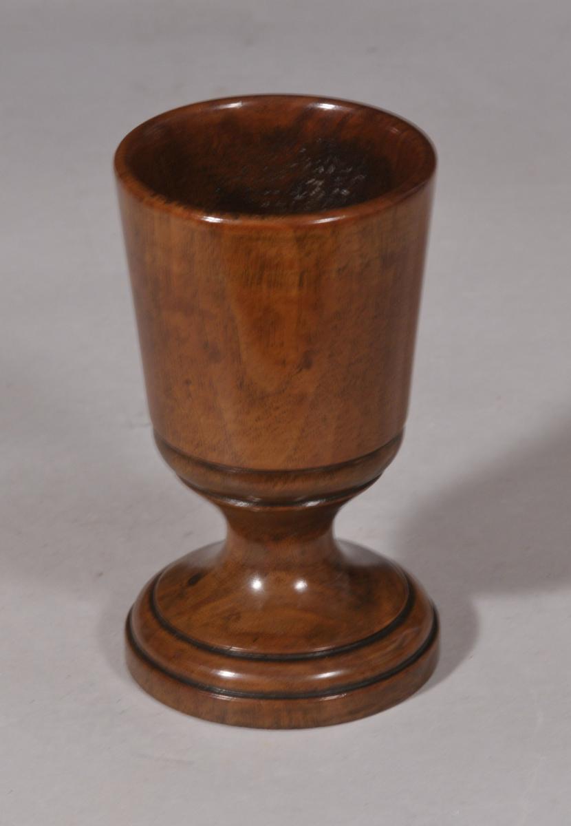 S/6006 Antique Treen Mid 19th Century Walnut Goblet