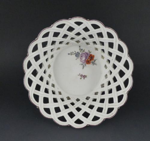 Chelsea porcelain latticed basket, c. 1755