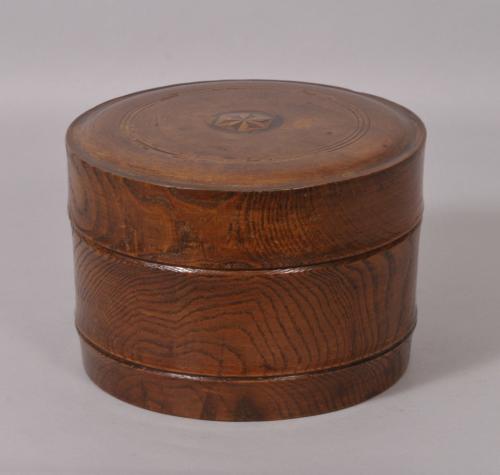 S/2291 Antique Treen 19th Century Ash Collar Box
