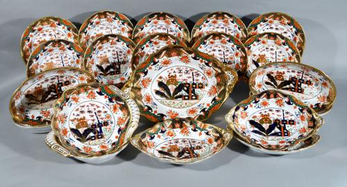 Regency Spode 967 Pattern Porcelain  Dessert Service, Twenty-Two Pieces, Circa 1807-15